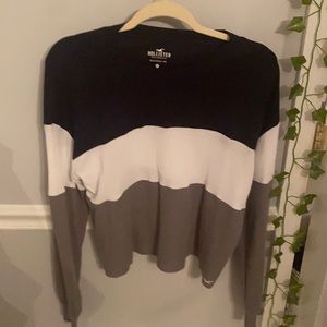 HOLLISTER- blue, gray and white long sleeve tee
